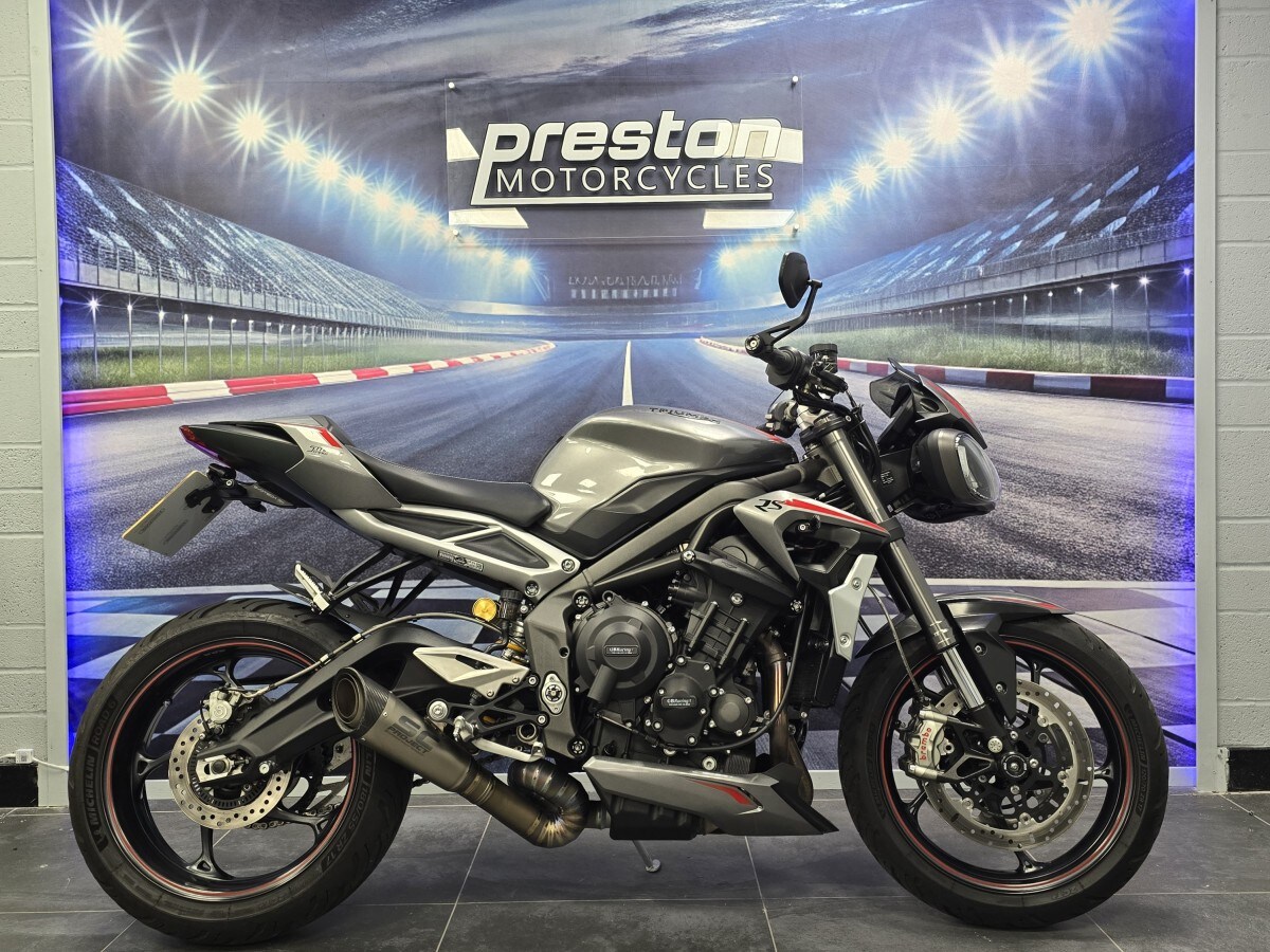 Triumph STREET TRIPLE 765 RS