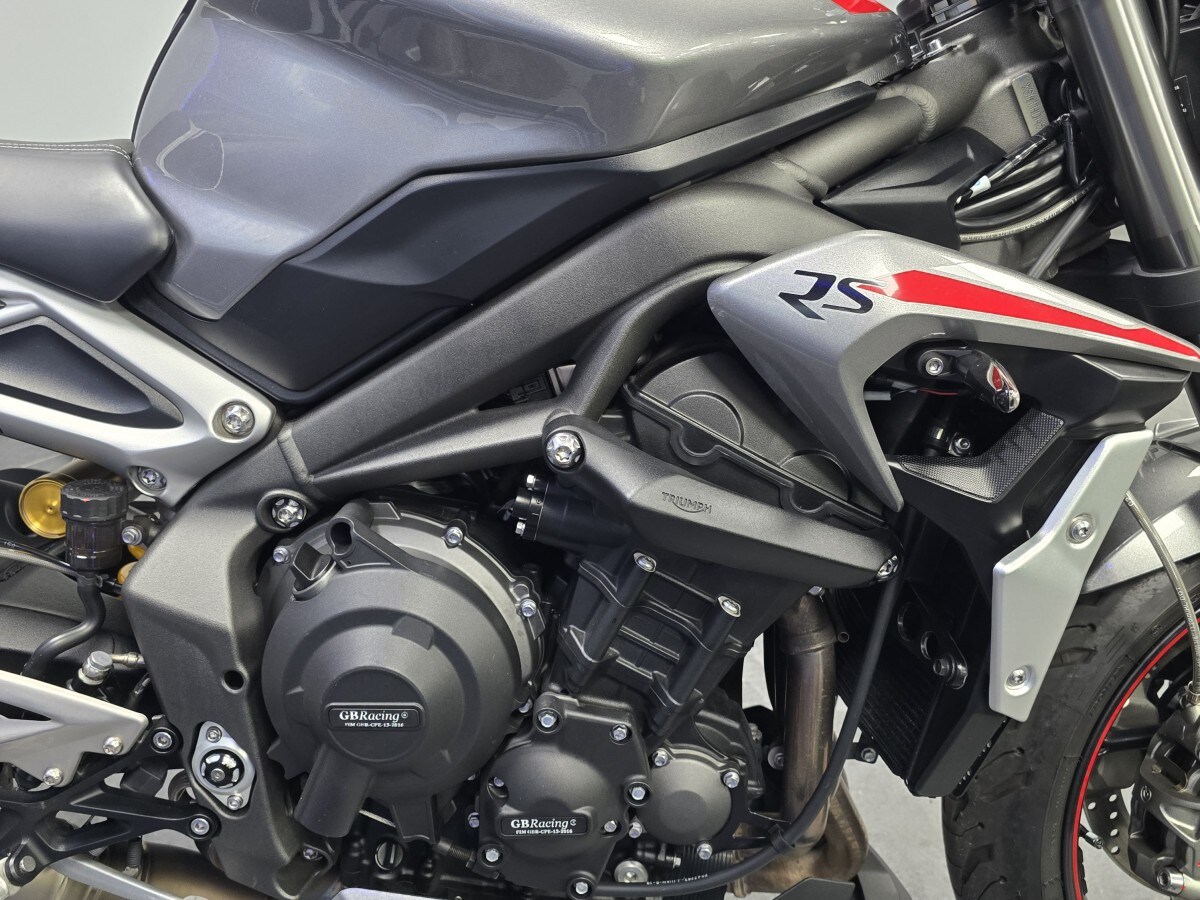 Triumph STREET TRIPLE 765 RS