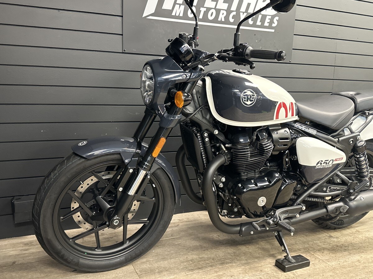 Royal Enfield Shotgun 650
