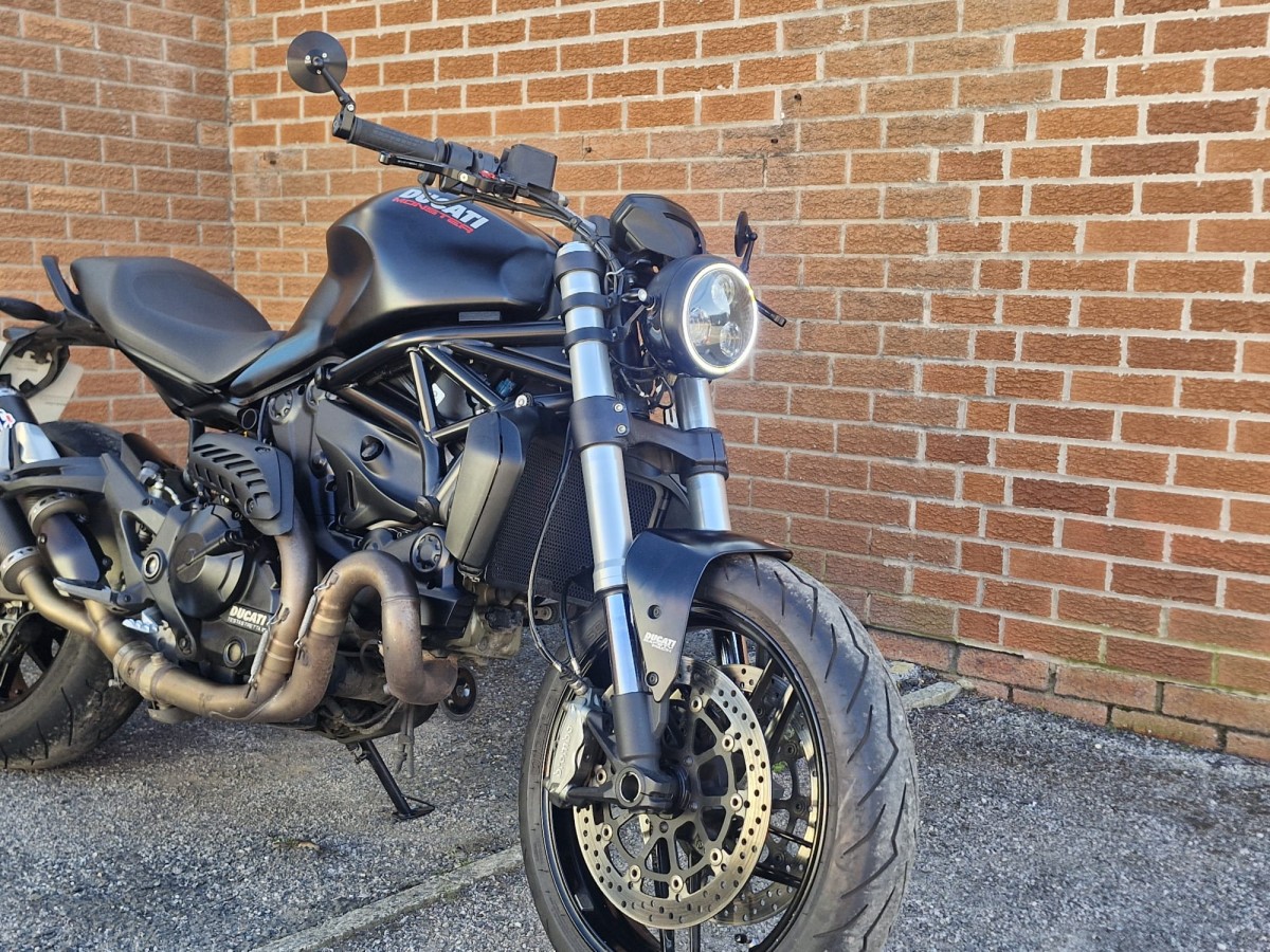 Ducati Monster 821