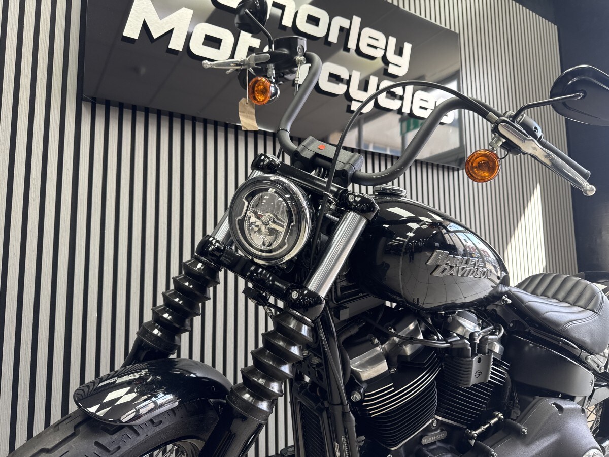 Harley-Davidson STREET BOB FXXB 1745 19