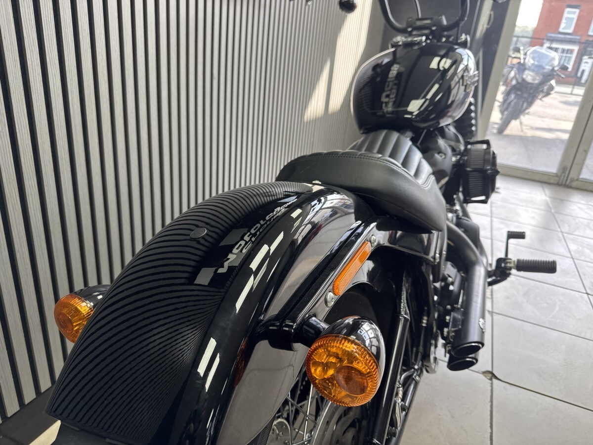 Harley-Davidson STREET BOB FXXB 1745 19