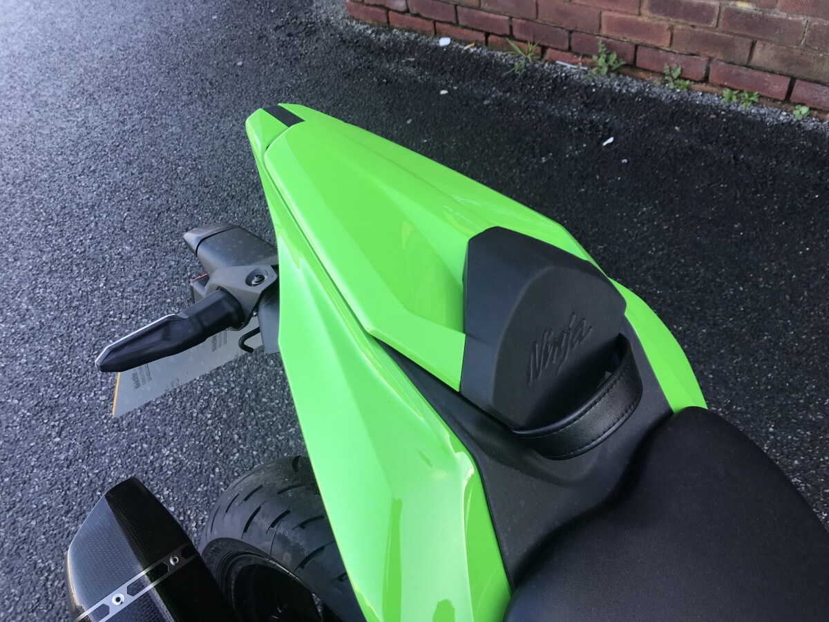 Kawasaki Ninja ZX-4RR ZX400