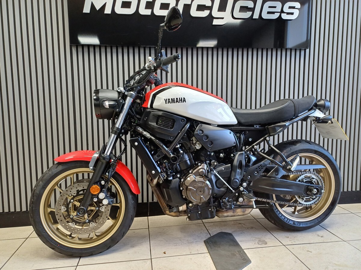 Yamaha XSR 700