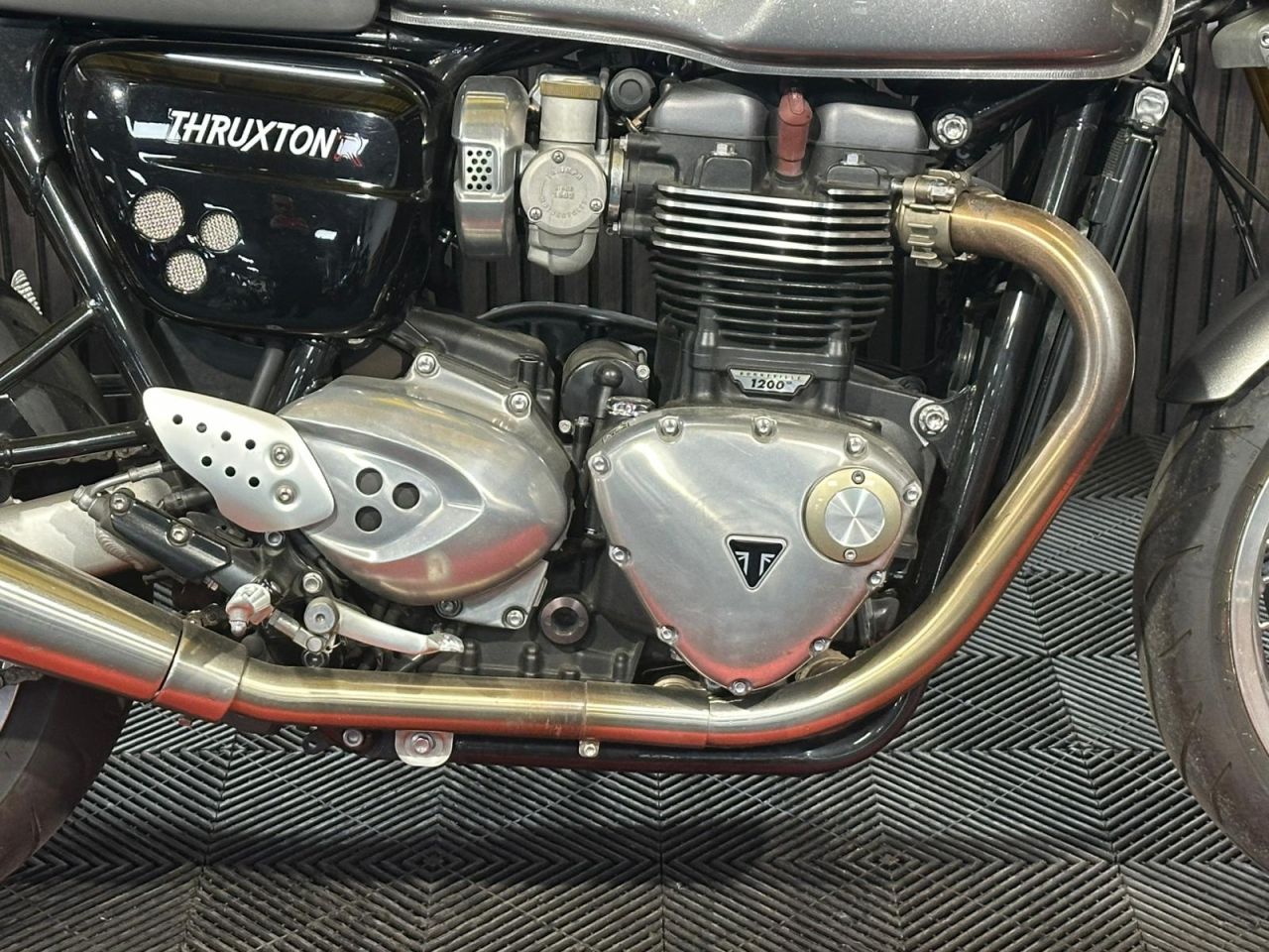 Used Triumph Thruxton 1200 R for sale - 78434919: Photo 16