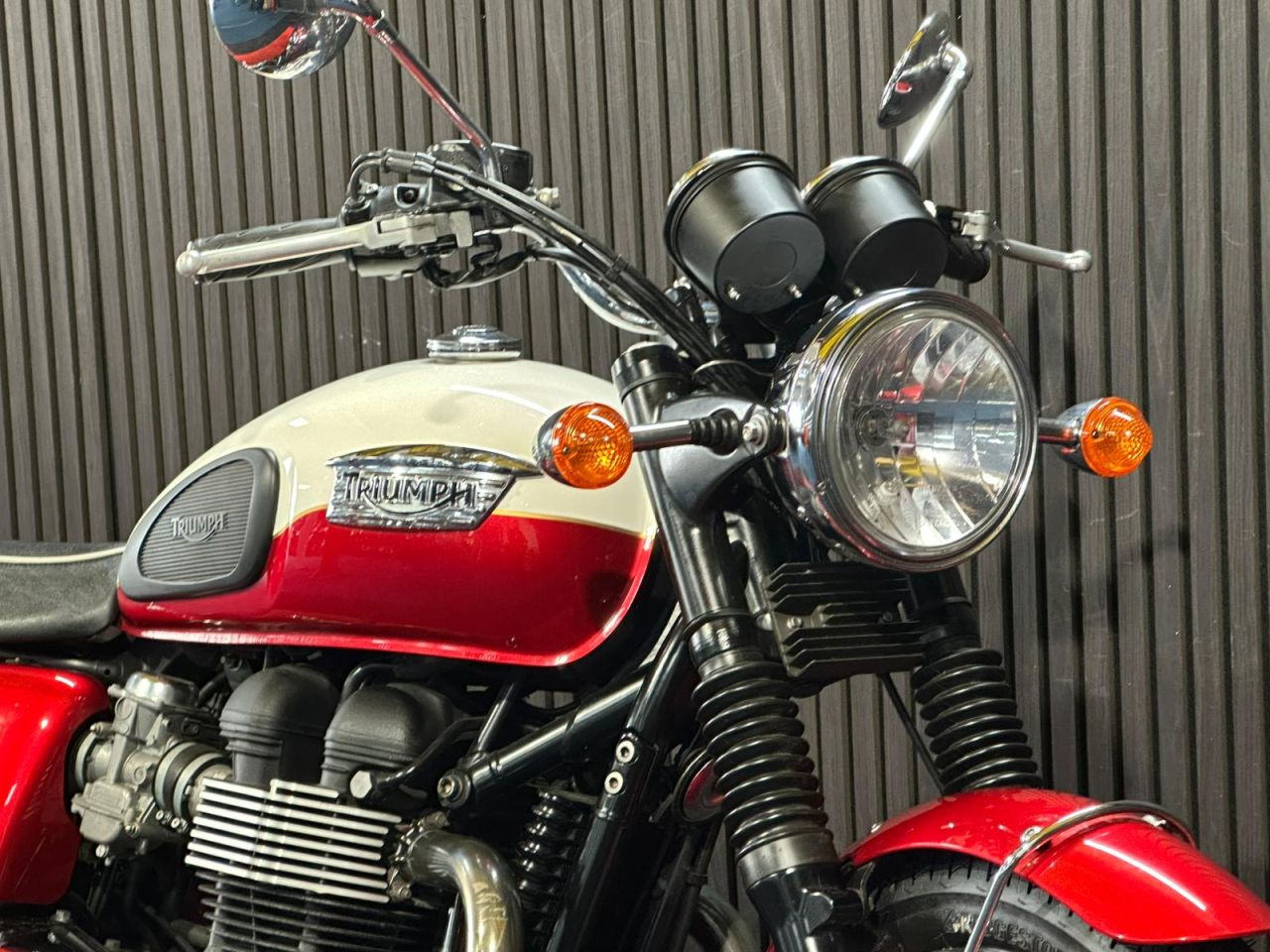 Used Triumph Bonneville T100 for sale - 78640115: Photo 23