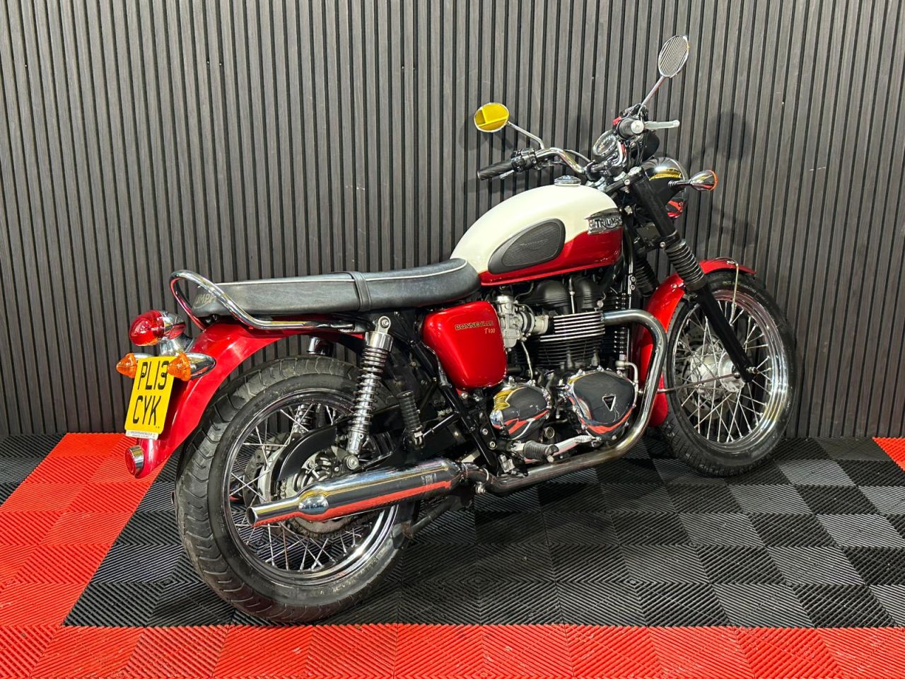 Used Triumph Bonneville T100 for sale - 78640115: Photo 6