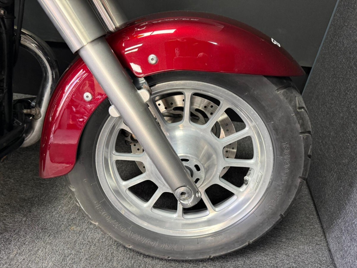 Triumph BONNEVILLE AMERICA 8