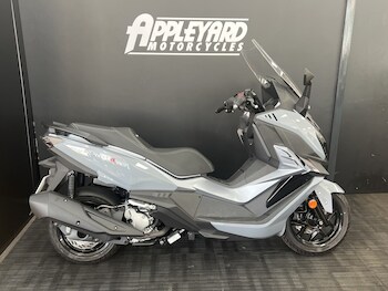 Used SYM CRUISYM 300 undefined for sale - bike-77868384: Photo