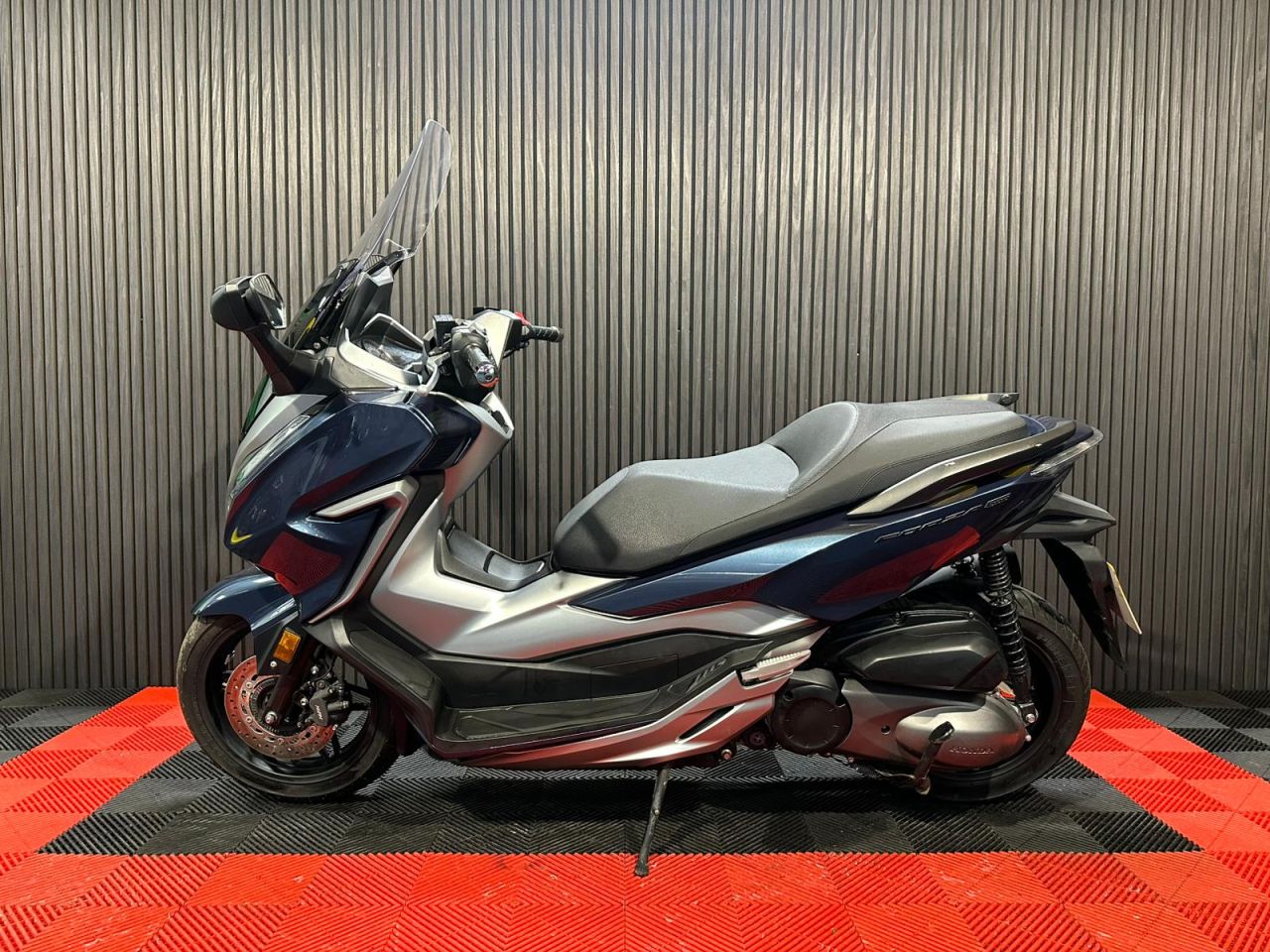 Used Honda NSS300 FORZA for sale - 78435064: Photo 9