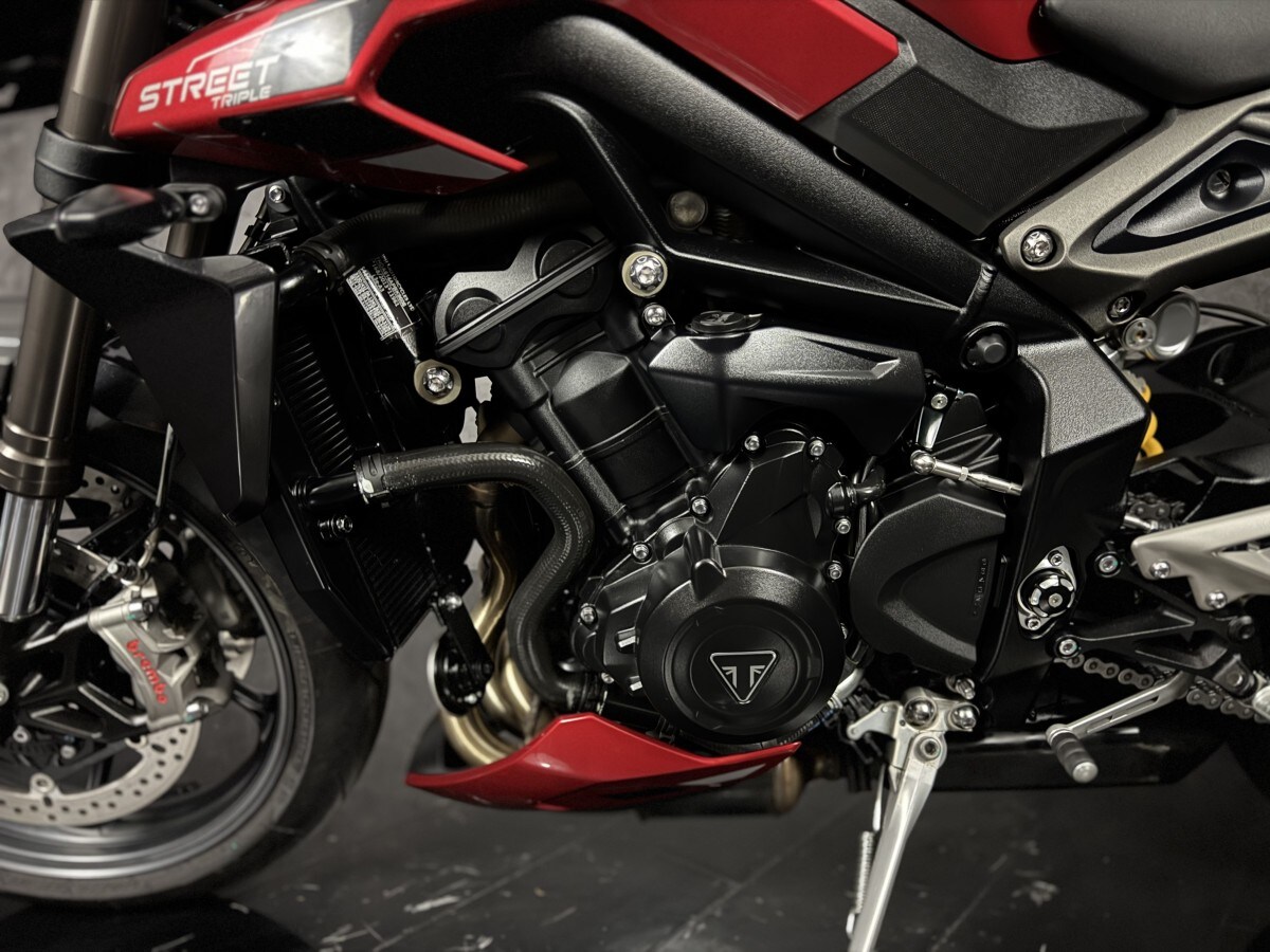 Triumph STREET TRIPLE RS