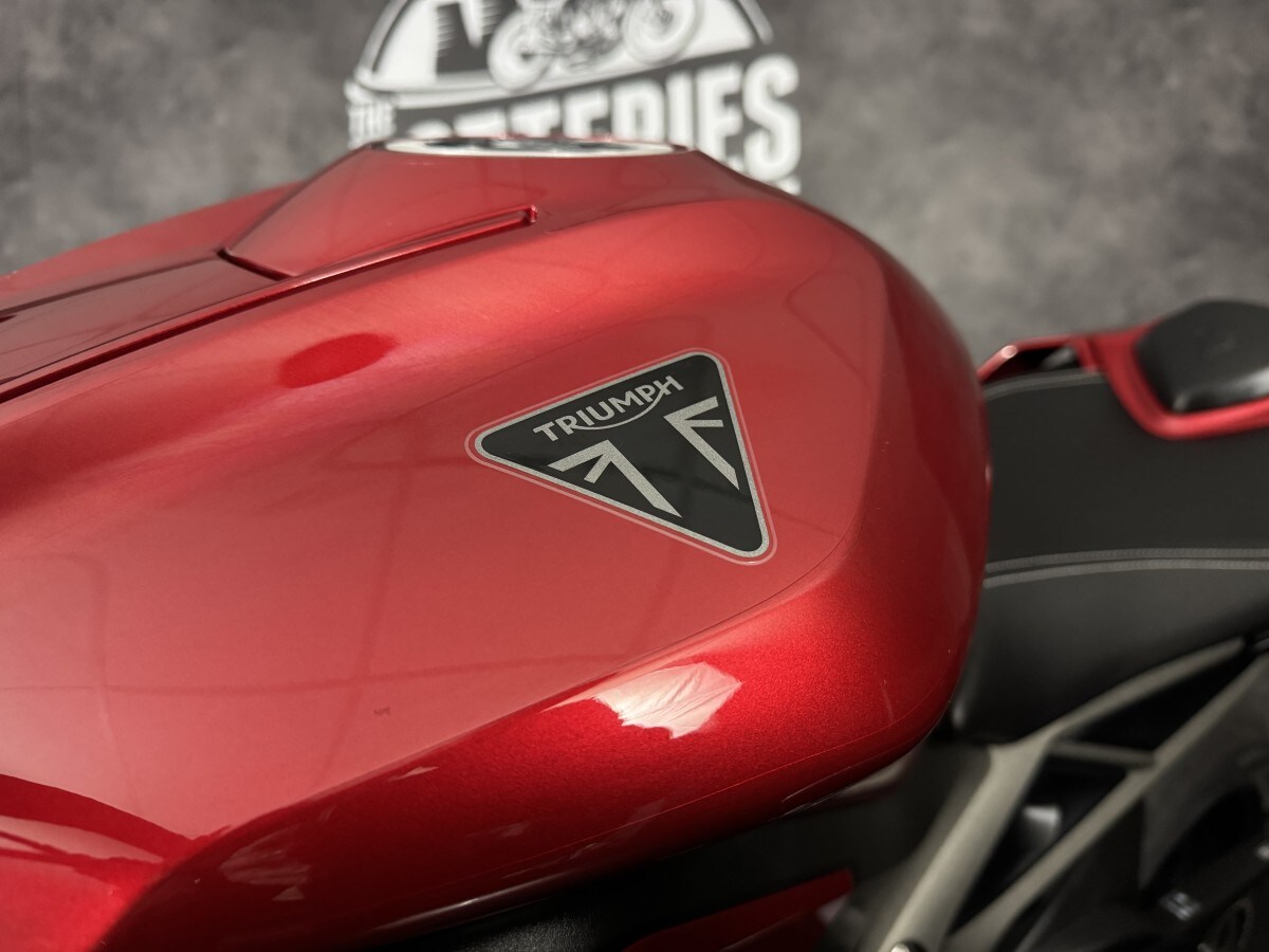 Triumph STREET TRIPLE RS