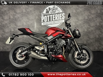 Used Triumph STREET TRIPLE RS 2023 for sale - bike-77866474: Photo