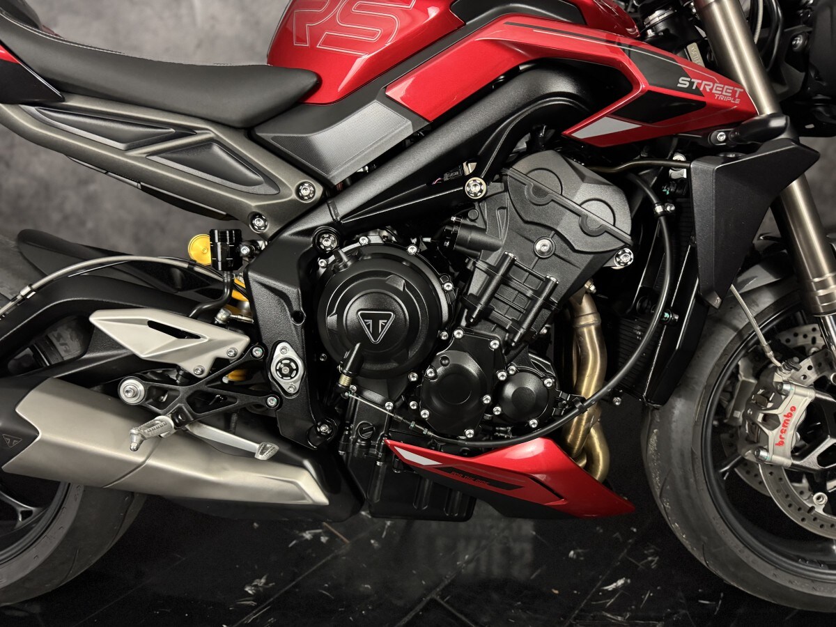 Triumph STREET TRIPLE RS