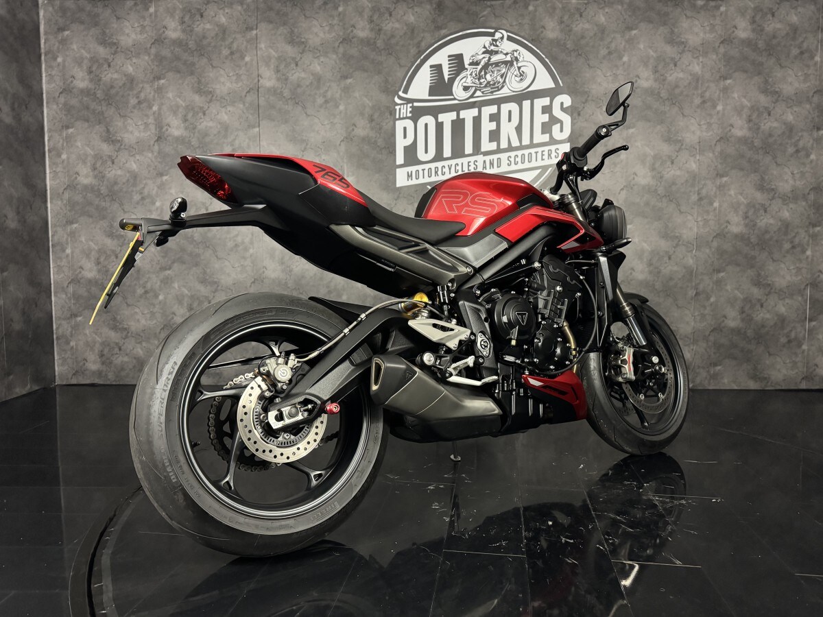 Triumph STREET TRIPLE RS