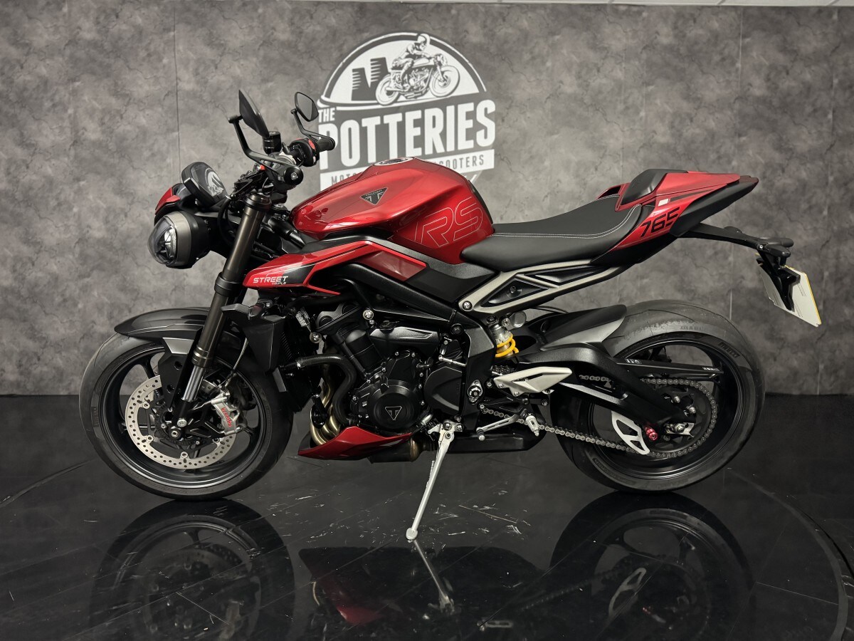 Triumph STREET TRIPLE RS