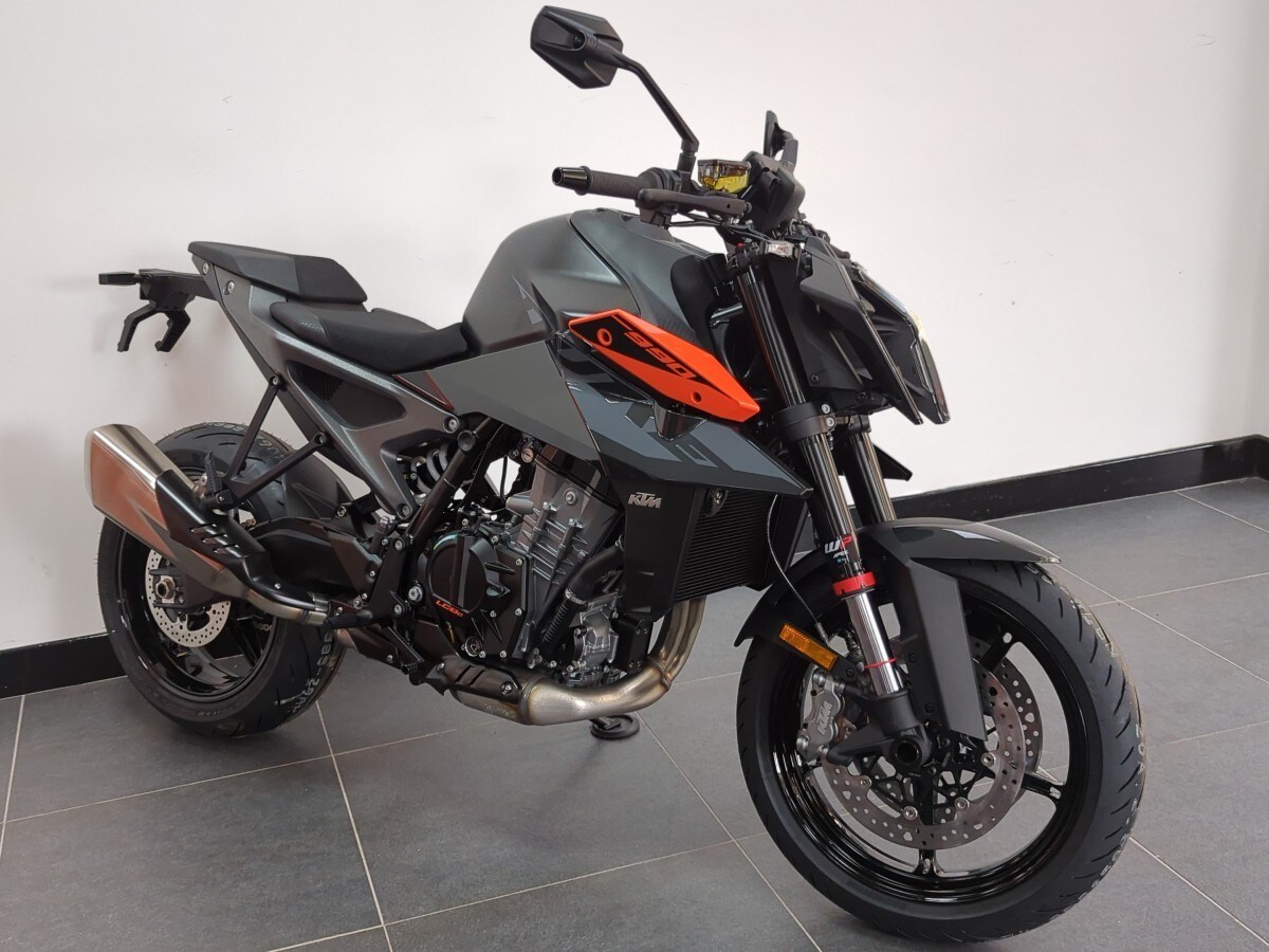 KTM 990 Duke