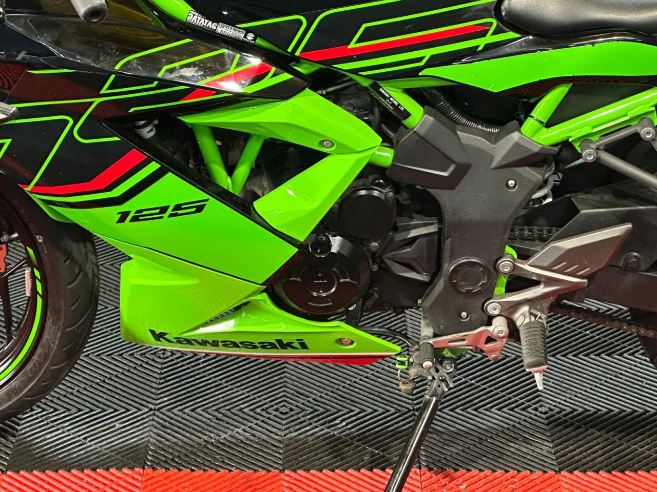 Used Kawasaki KMX 125 for sale - 78904569: Photo 16