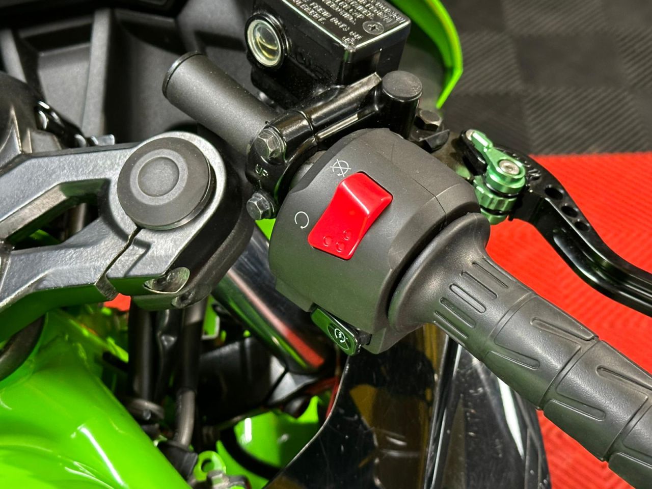 Used Kawasaki KMX 125 for sale - 78904569: Photo 21