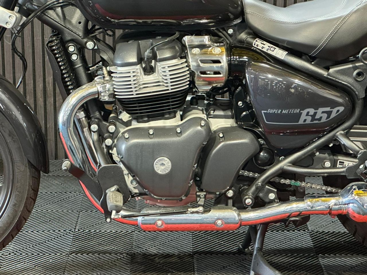 Used Royal Enfield Super Meteor 650 for sale - 78942416: Photo 17