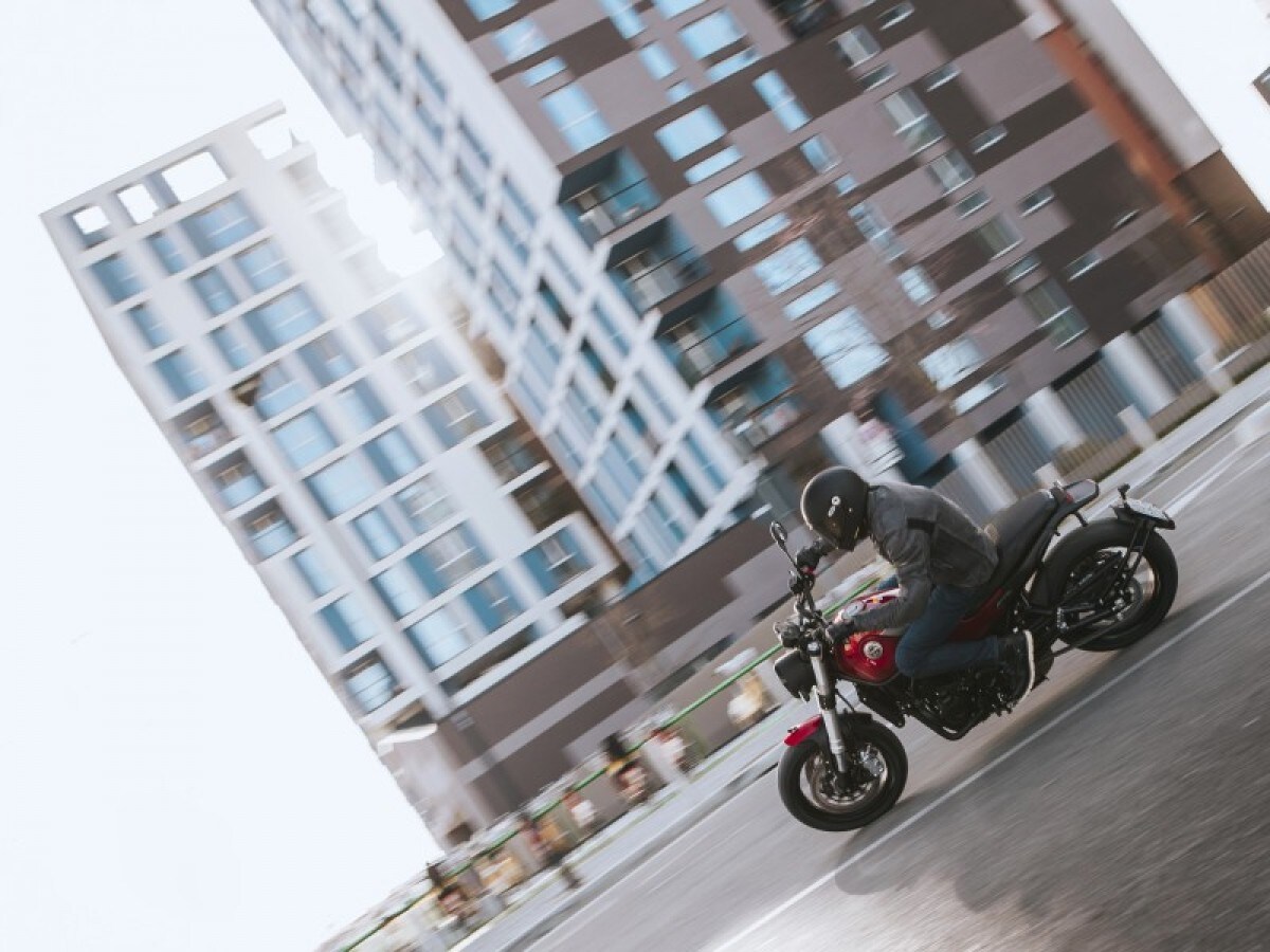 Benelli Leoncino 500