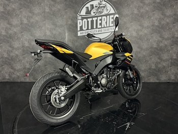 Used Aprilia Tuono 125 undefined for sale - bike-77868158: Photo