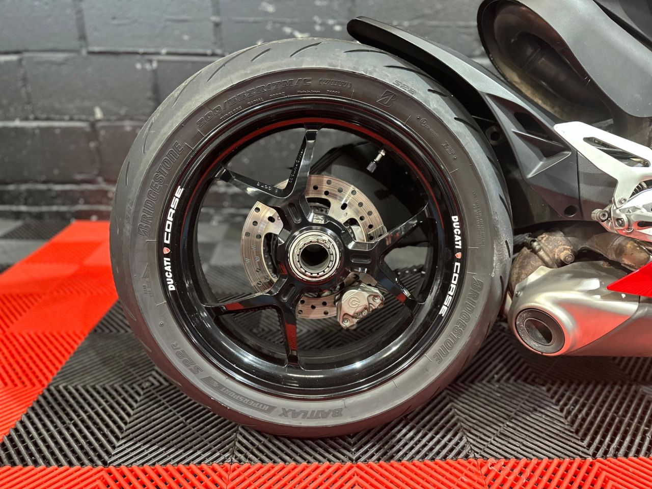 Used Ducati 1299 Panigale for sale - 78435331: Photo 14