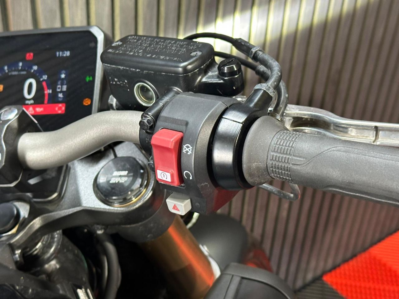 Used Honda CB650R for sale - 78435479: Photo 23