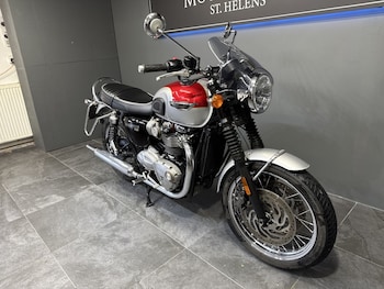 Used Triumph BONEVILLE T 120 2016 for sale - bike-77866765: Photo