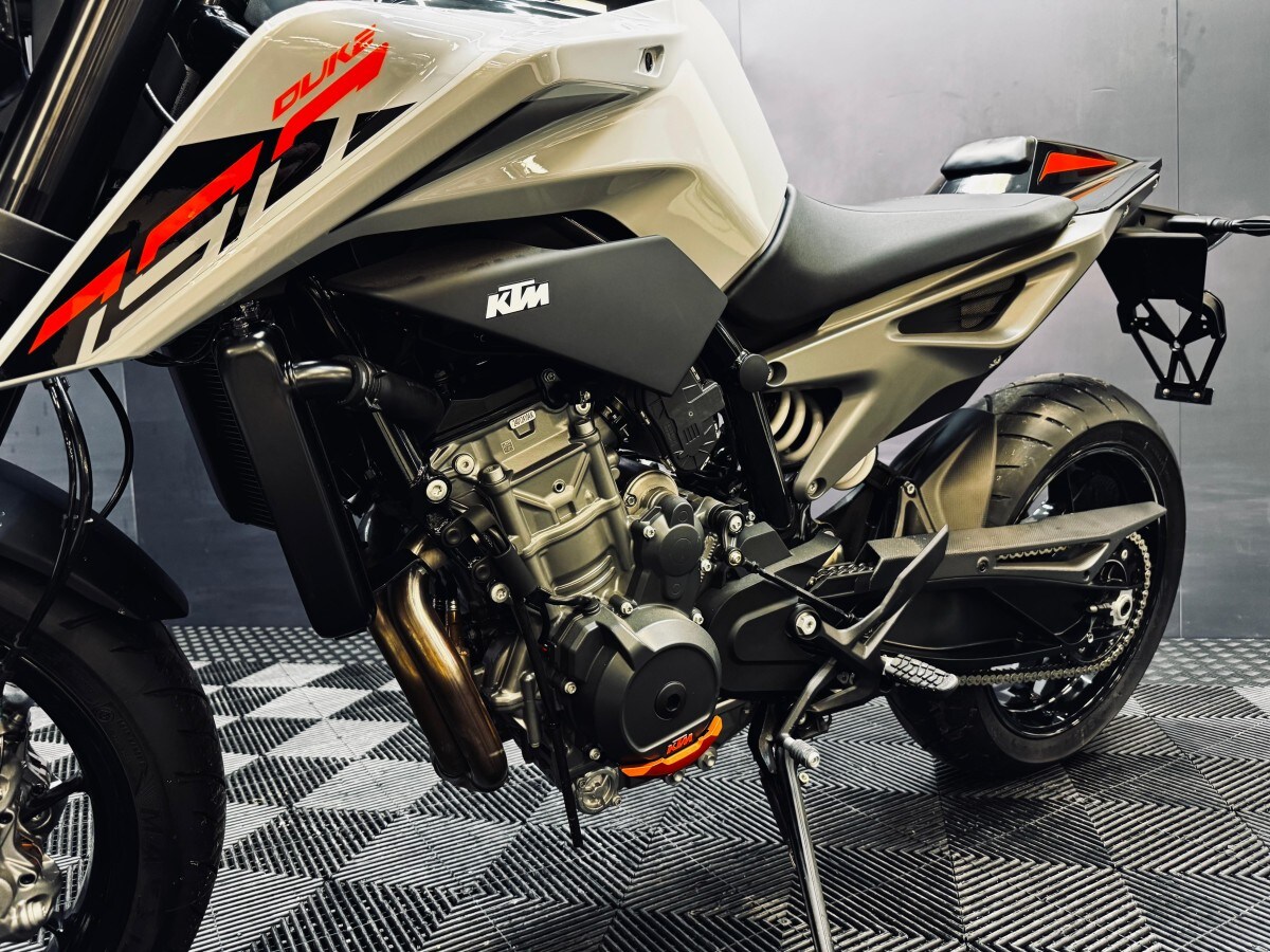 KTM 790 DUKE