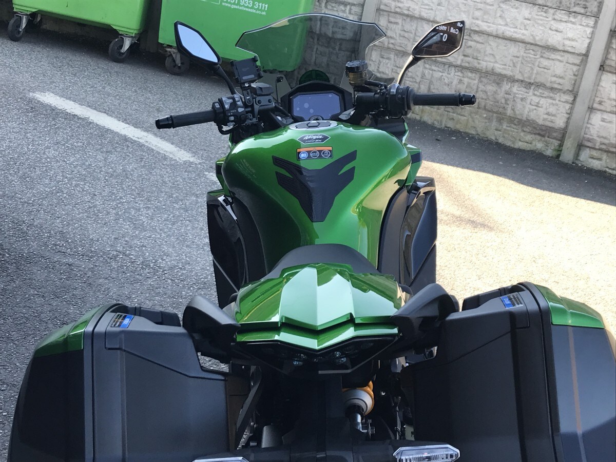 Kawasaki Ninja 1100SX SE Performance Tourer EX DISPLAY