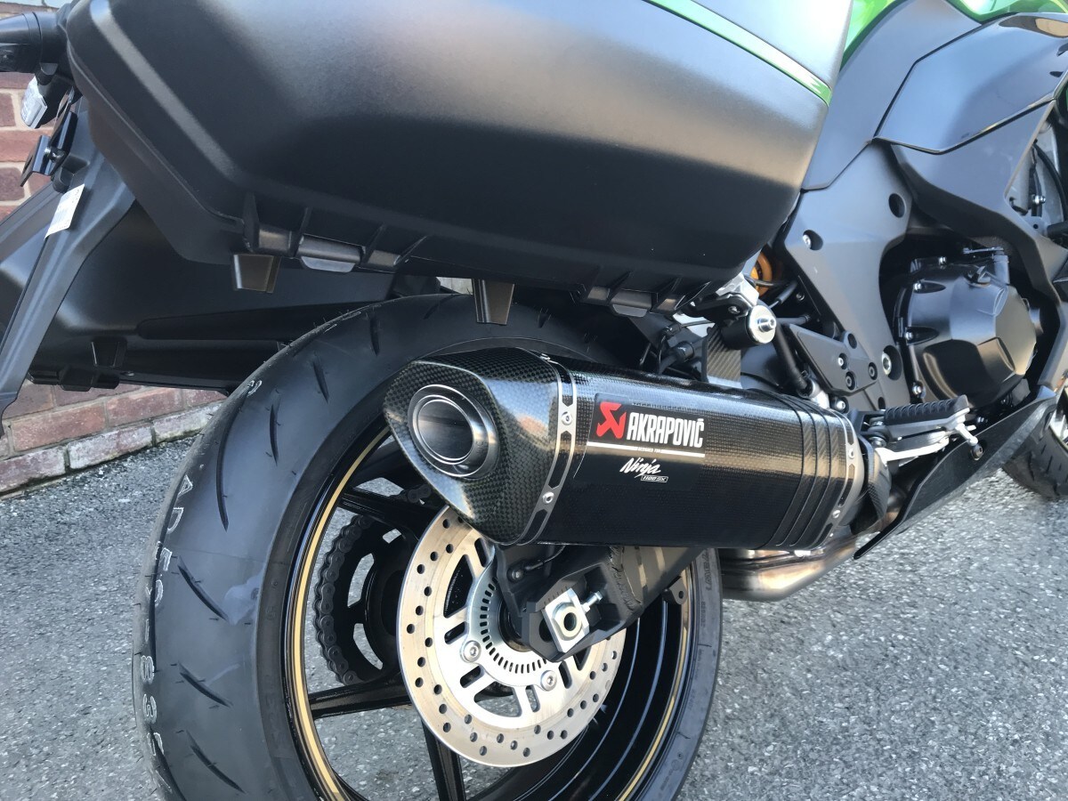 Kawasaki Ninja 1100SX SE Performance Tourer EX DISPLAY