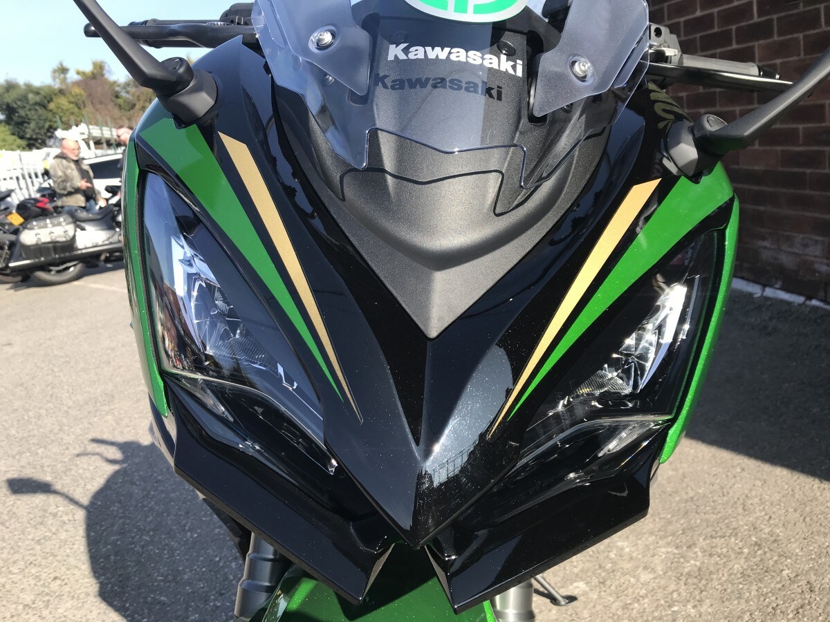 Kawasaki Ninja 1100SX SE Performance Tourer EX DISPLAY