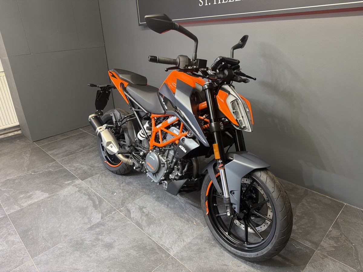 KTM 2023 390 DUKE..FOC QUICK SHIFTER & FINANCE FROM 3.