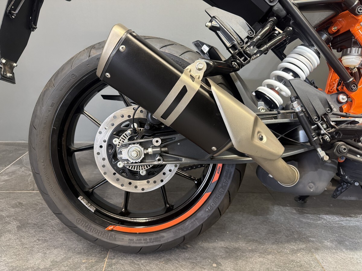 KTM 2023 390 DUKE..FOC QUICK SHIFTER & FINANCE FROM 3.