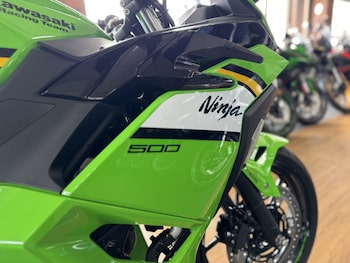 Used Kawasaki Ninja 500 SE 2025 for sale - bike-77868380: Photo