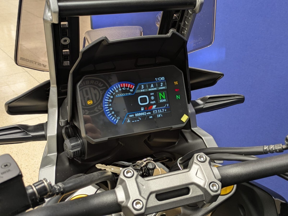 Suzuki DL 1050 RJ M3 V-STROM DE