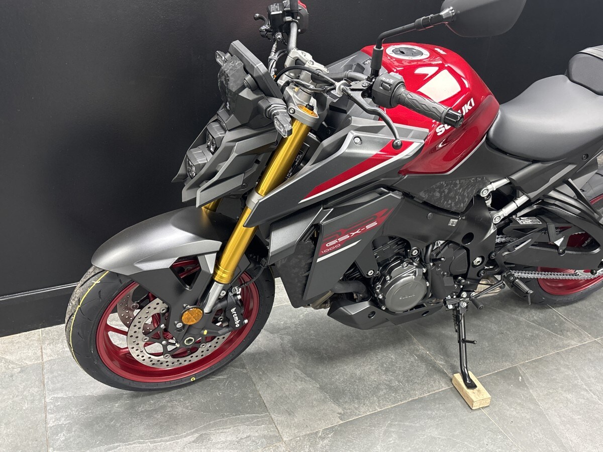 Suzuki GSX-S1000