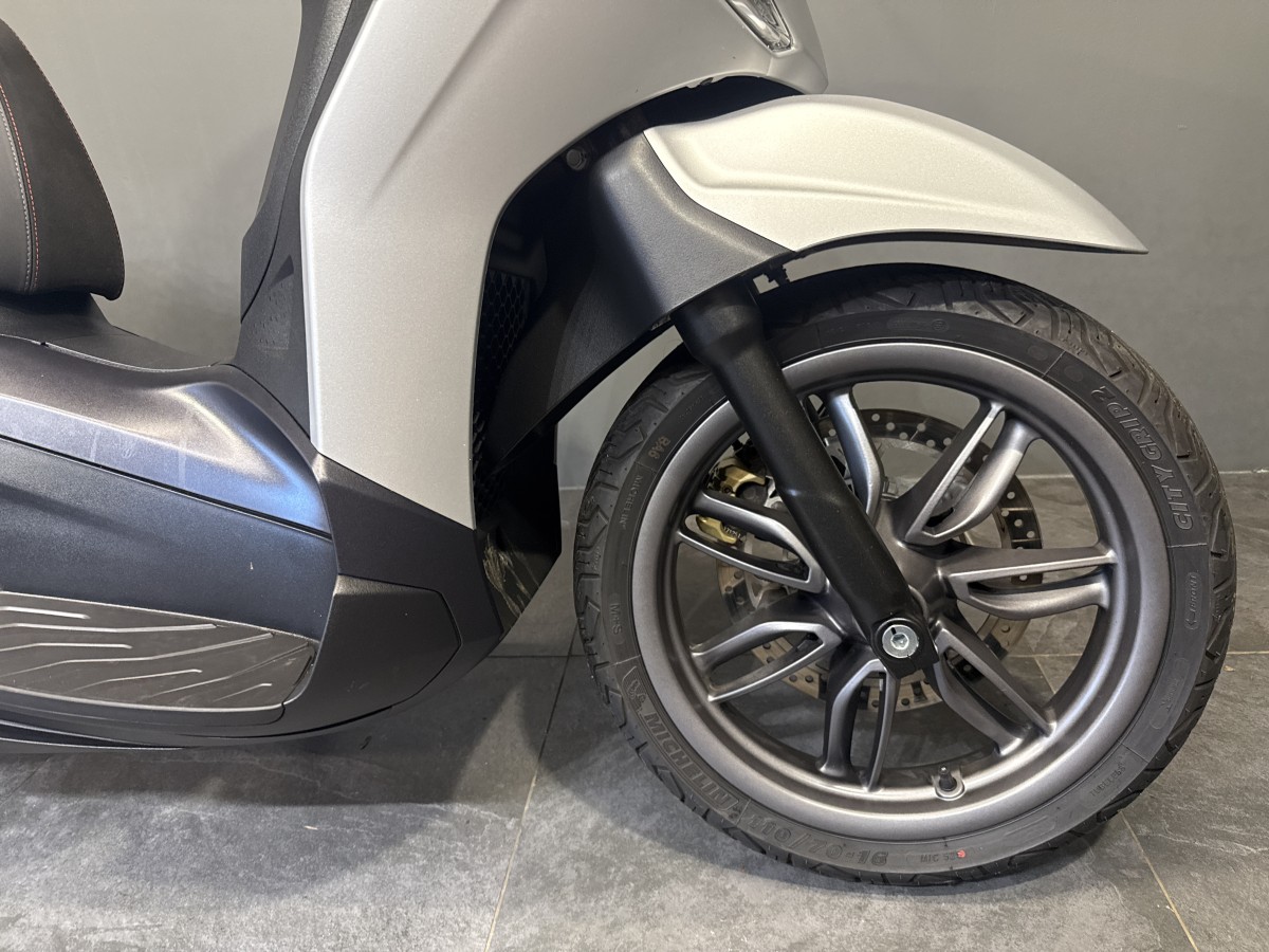 Used Piaggio BEVERLY S 300 2022 for sale - 77867779: Photo 4