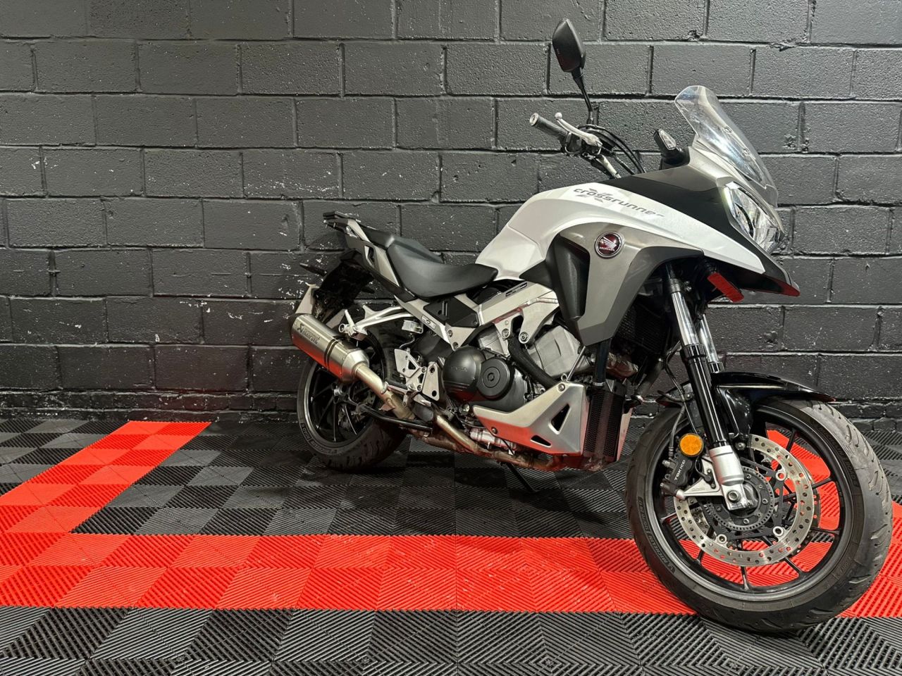 Used Honda VFR800X Crossrunner for sale - 78434705: Photo 6