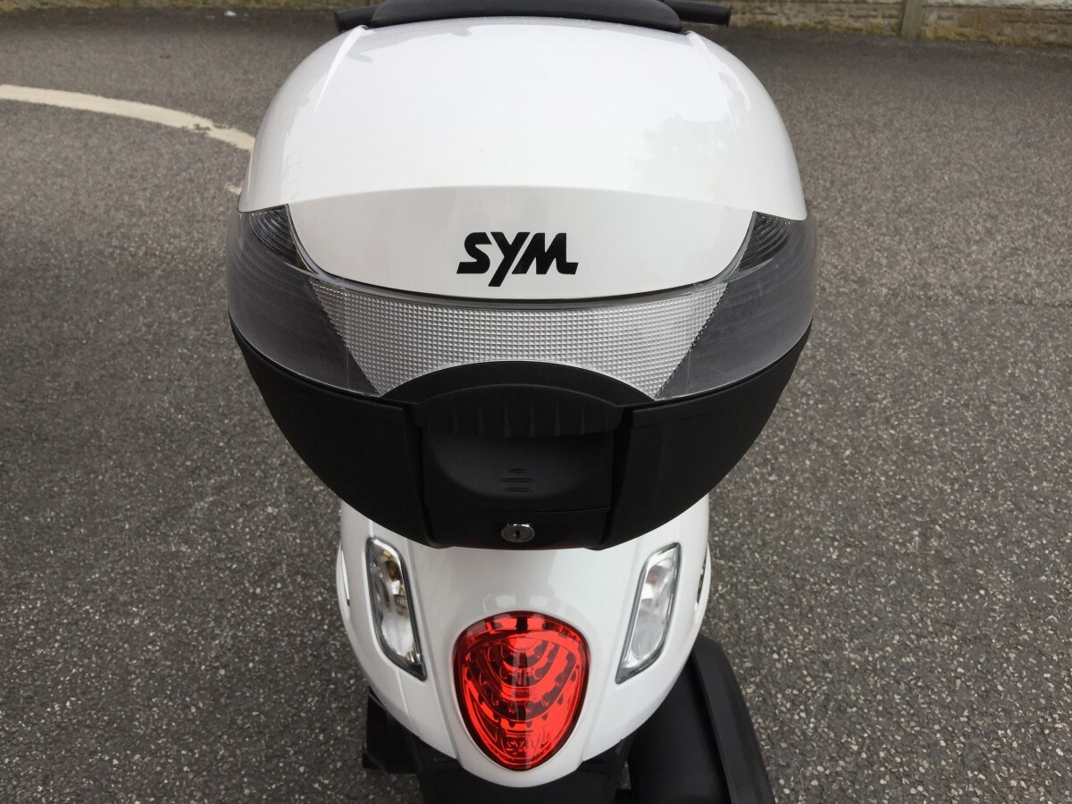 SYM Fiddle 125 CBS Pre Reg 74 Plate