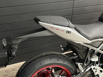 Used Suzuki GSX-8R undefined for sale - bike-77869476: Photo