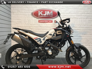 Used Benelli BKX 125 S undefined for sale - bike-77865208: Photo