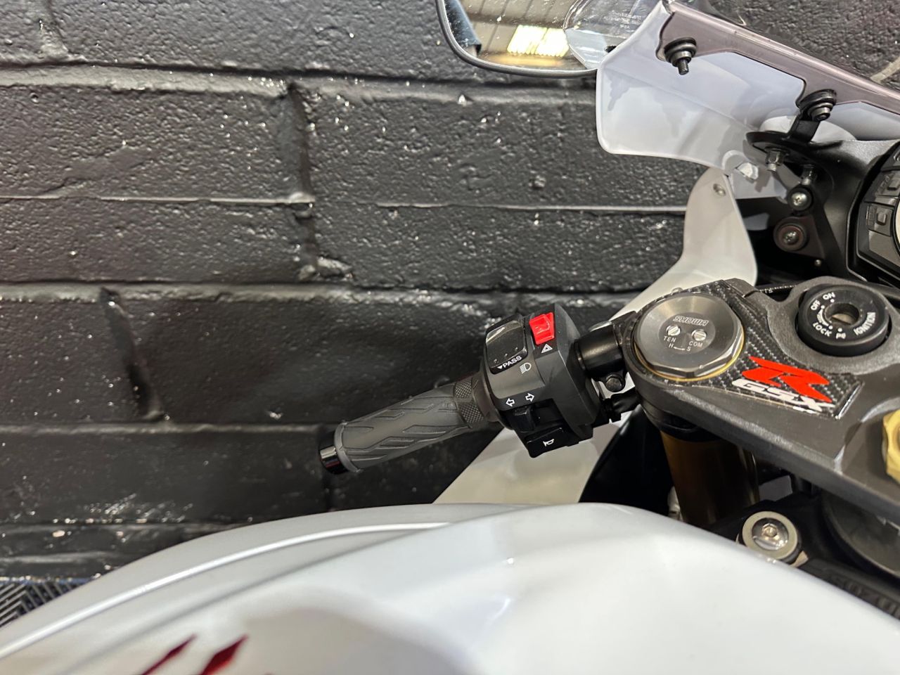 Used Suzuki GSXR750 for sale - 78435168: Photo 23