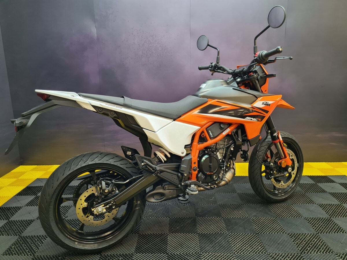 KTM 125 SMC R