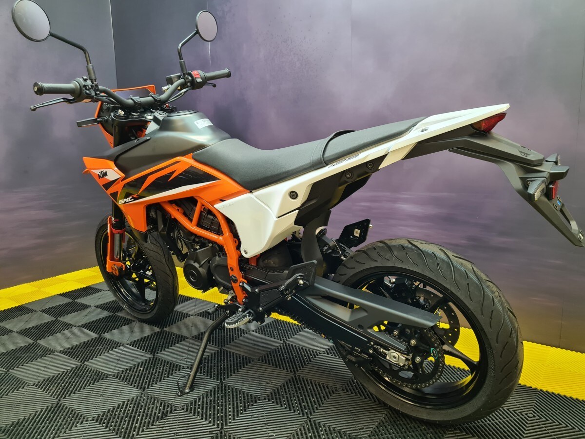 KTM 125 SMC R