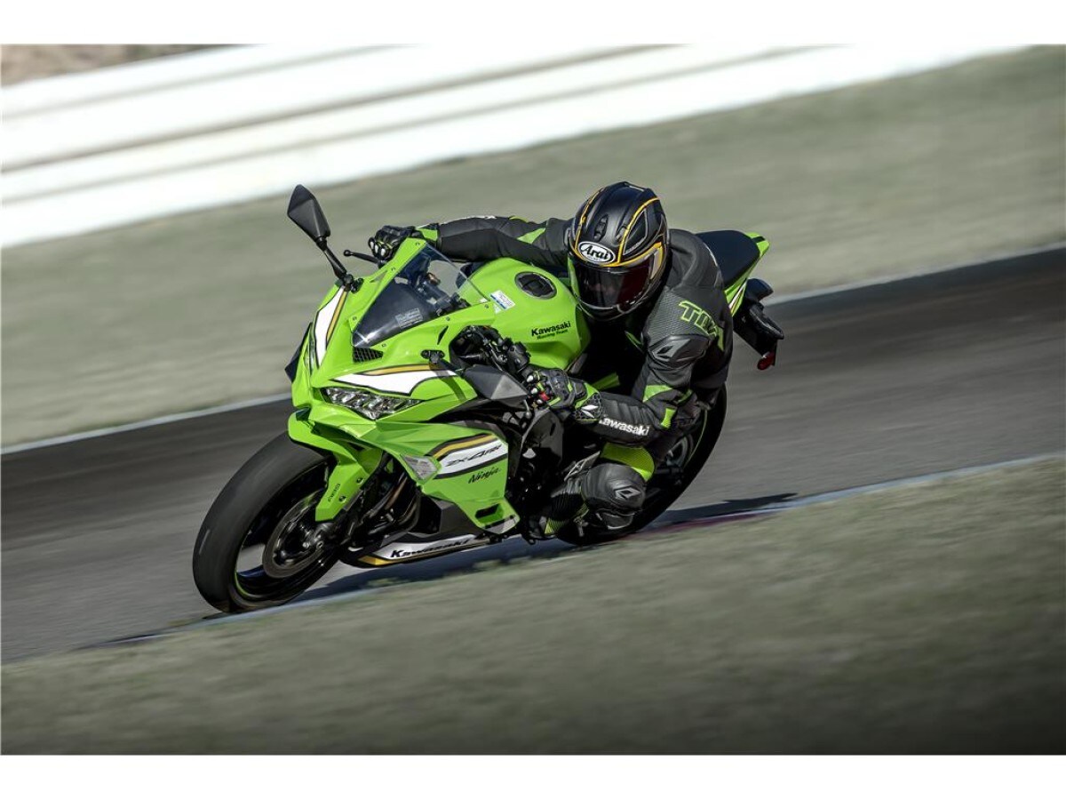 Kawasaki ZX-4RR ZX400SSFAN GN1