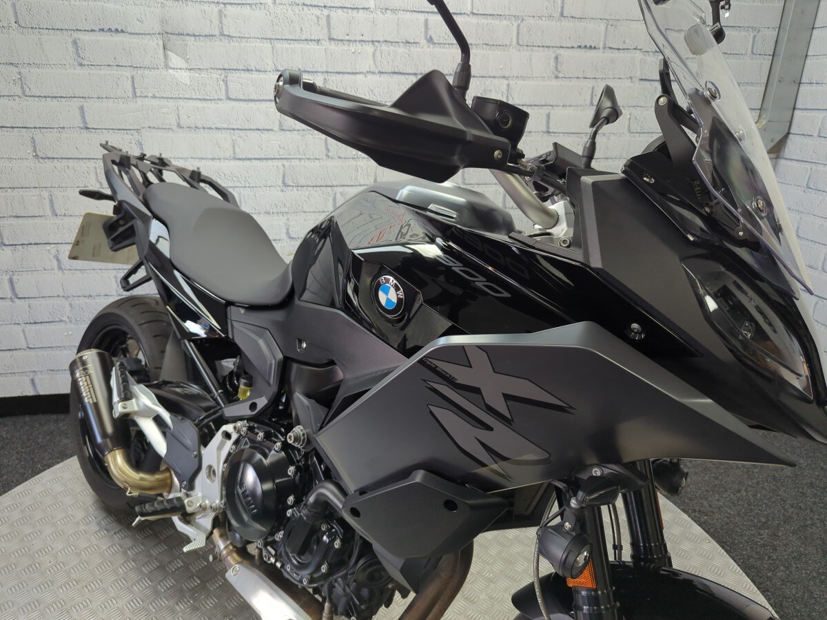 BMW F 900 XR
