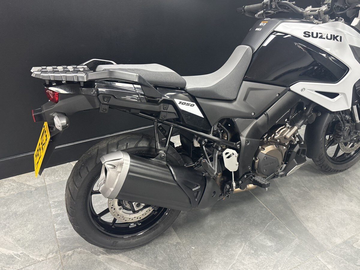 Suzuki DL 1050 V-STROM