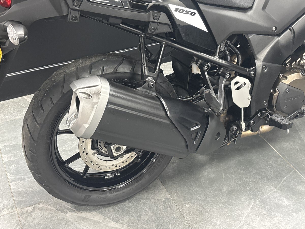 Suzuki DL 1050 V-STROM